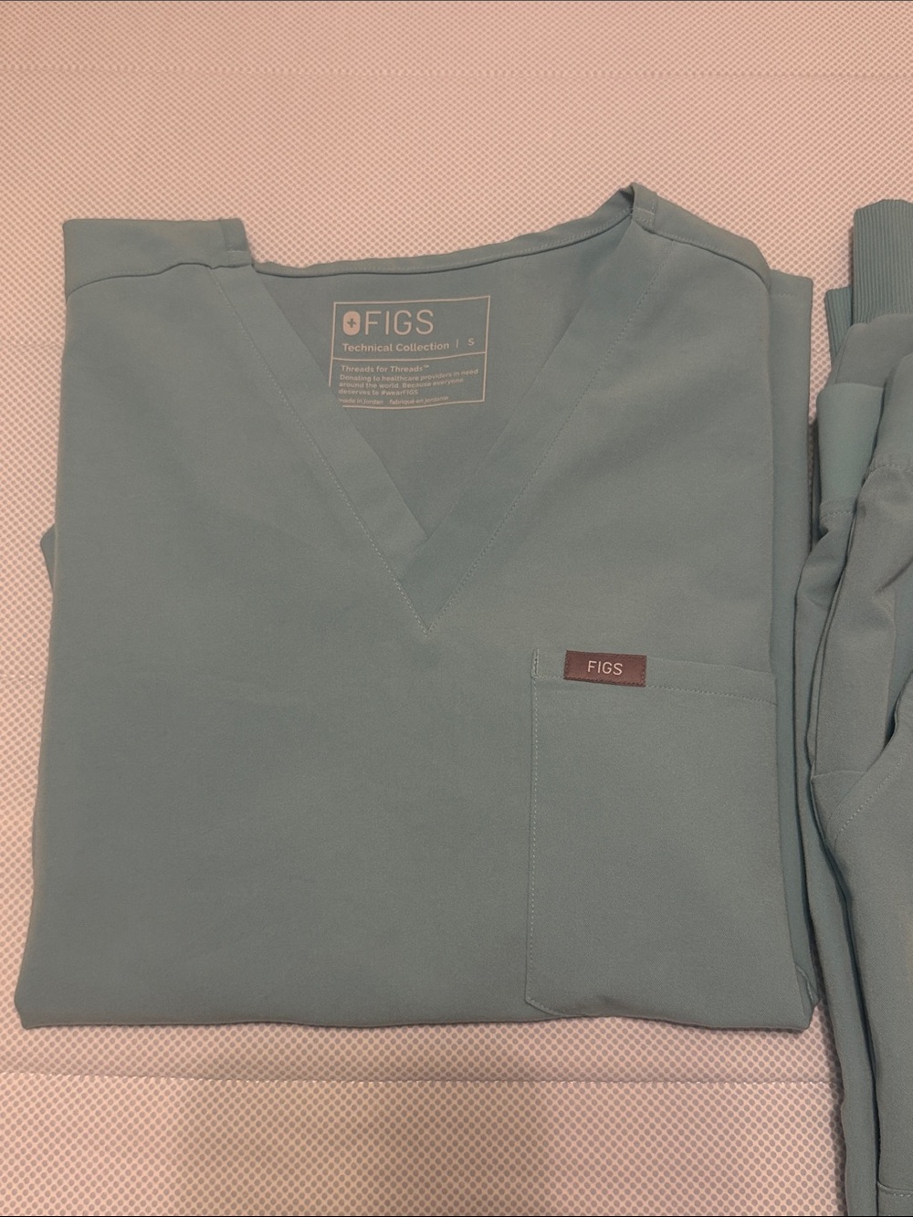 Figs Women’s Scrub Set - Seafoam - Picture 2 of 2
